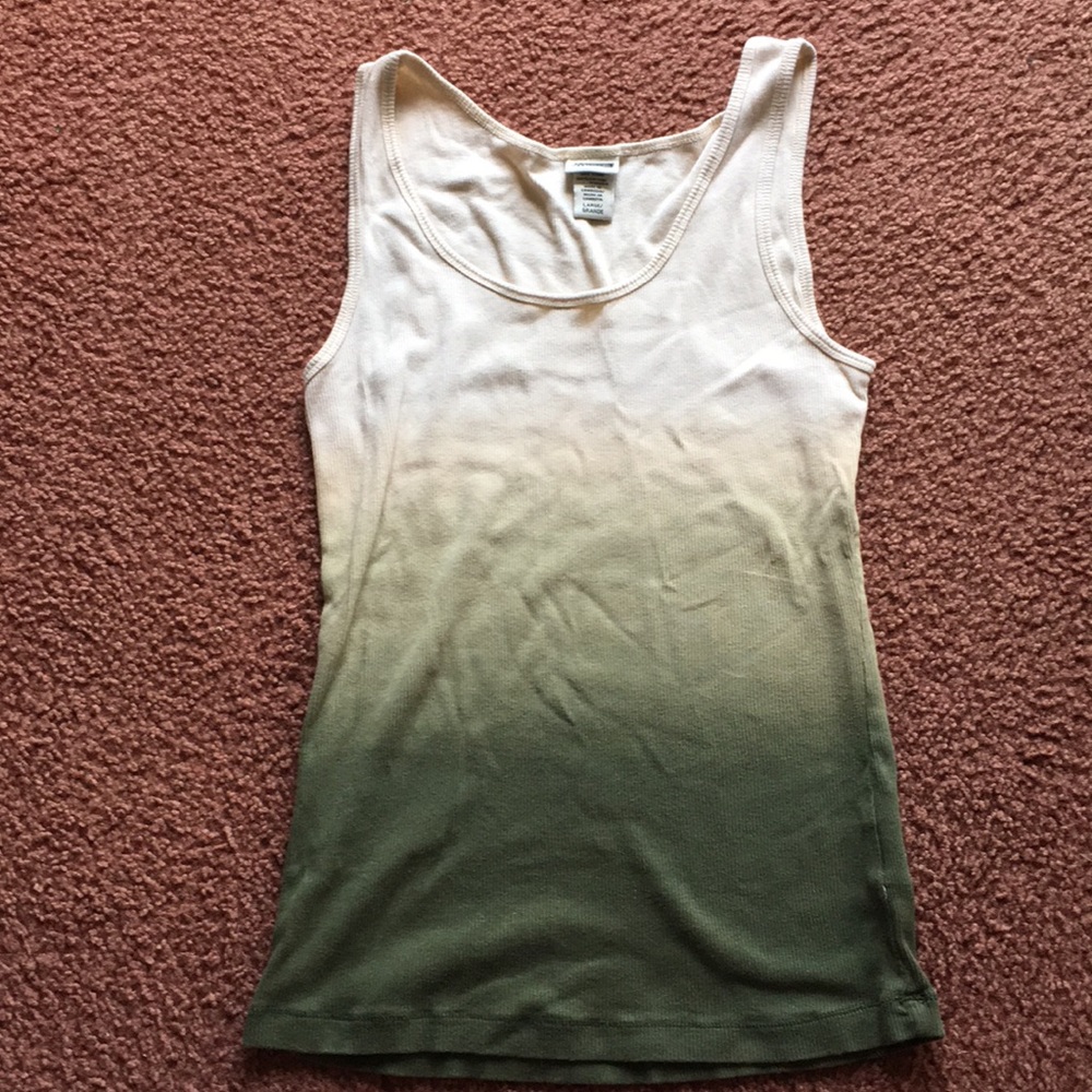 Tan to green ombré tan top from Route 66